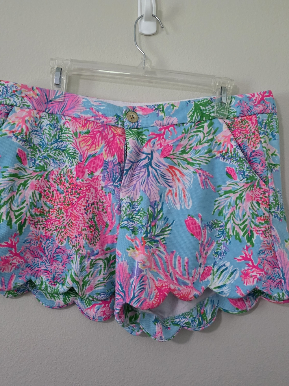 Lilly Pulitzer Scalloped Hem Tropical Print Shorts - Blue, Pink, Green